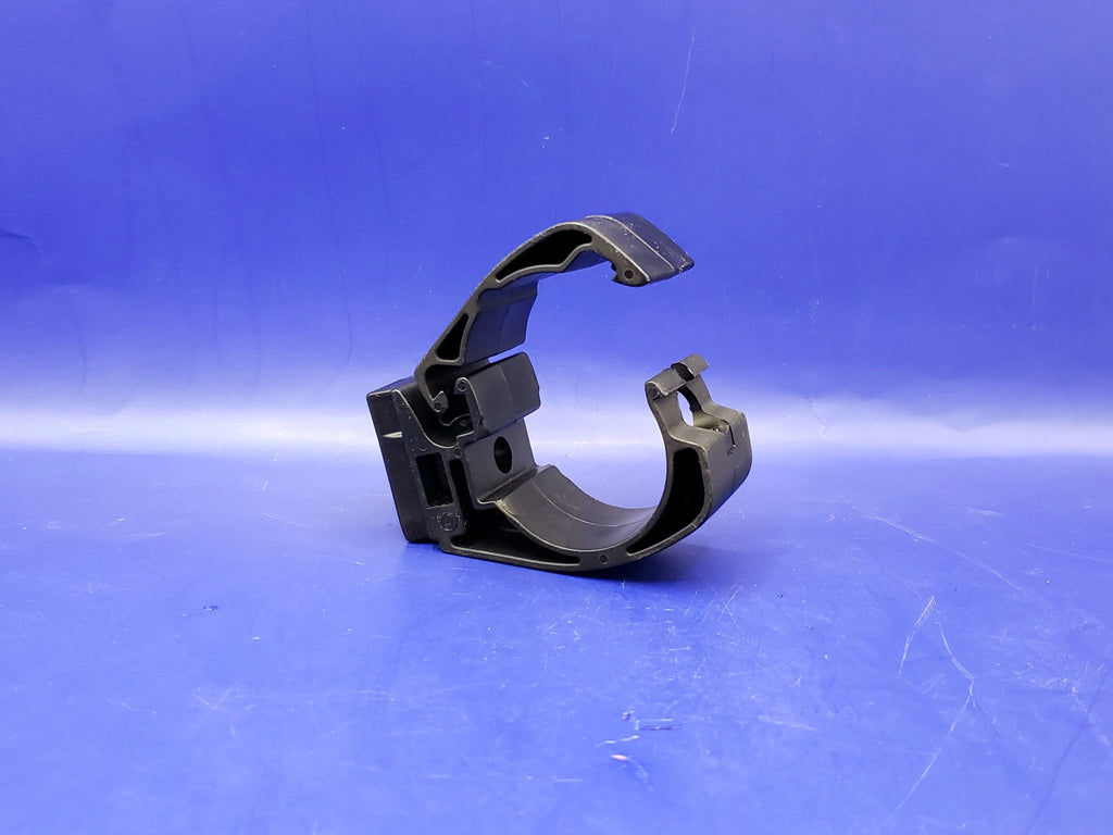 6697 40 01: 1-1/2" (40mm) Pipe Hanger